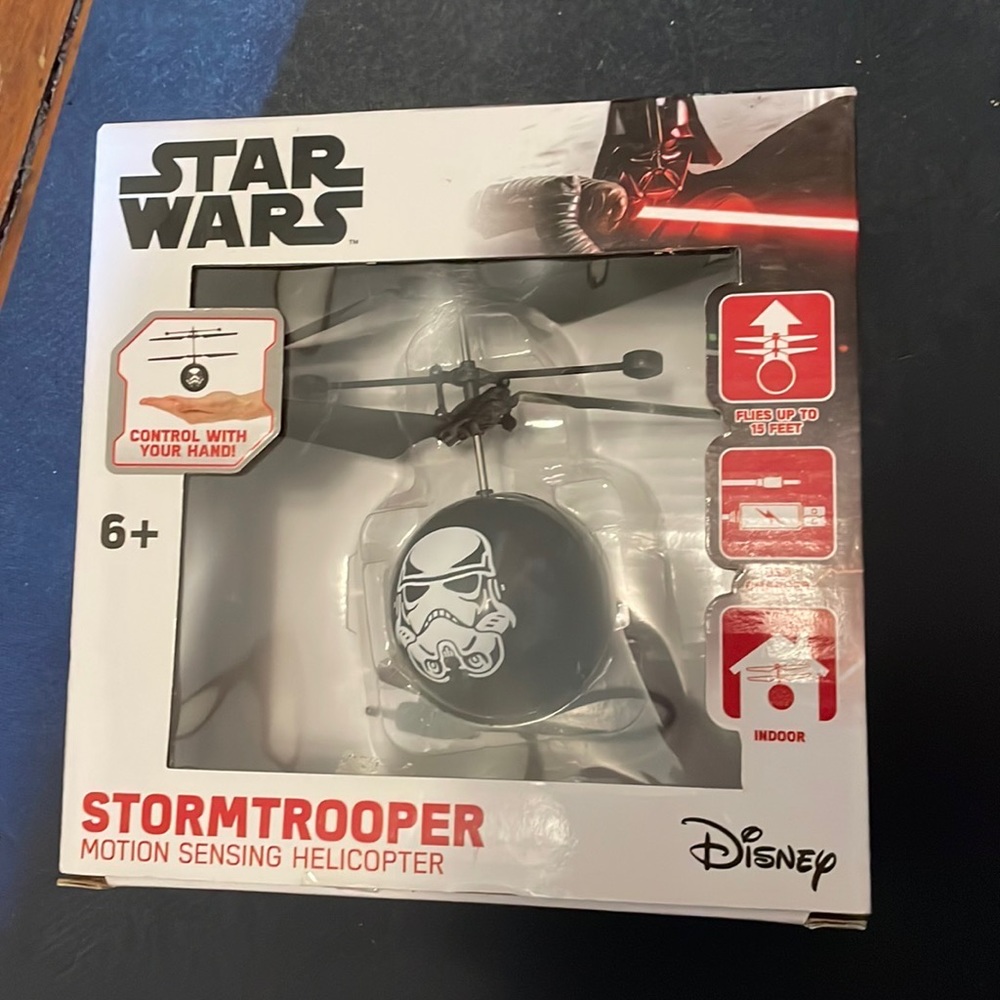 Star Wars stormtrooper motion sending helicopter , NIB.